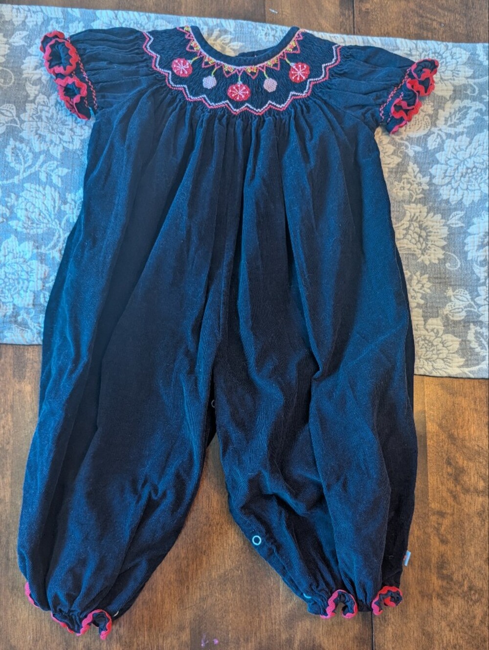 Girls Smocked Navy Romper/ 18 Months